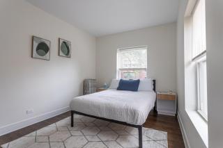 Charming 2BR Stay Ideal for Long or Short Visits - 8