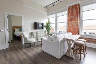 Palafox Penthouse at the Brent Lofts - 8