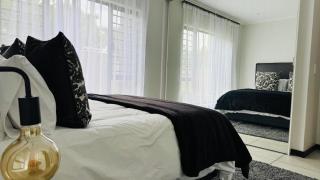 Chic & Comfy - Sandton - 2