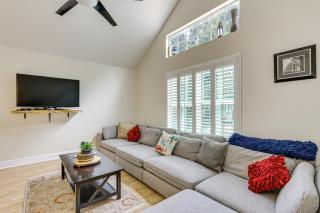 4 Mi to Beaches St Simons Island Escape with Patio! - 0