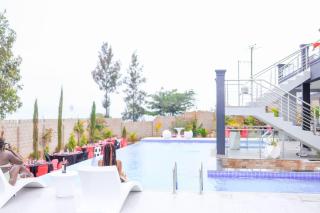 Utoppian - Mbarara - 8