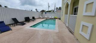 # Pet Friendly # Overlooks Pool Sleeps Tons - South Padre Island - 2
