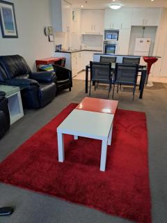 Grand Hotel Apartment - Gold Coast - 2