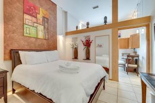 402 Oasis Cabana Condo | European Village - 9