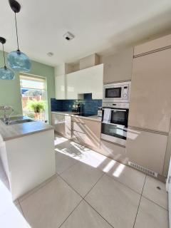 Modern 3-bed Home Close to Airport, City & Beaches - Balnacart - 6
