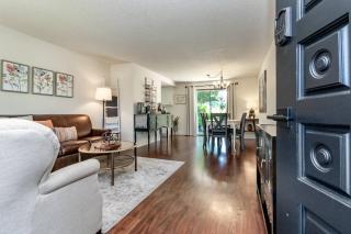 Short Walk to DT/ AC/Gas Fire Pit/BBQ/Coffee Bar - Enumclaw - 9