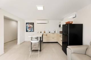 Oceanview - Modern Bliss - 1
