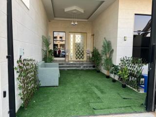 Sumeras Sapphire Retreat - Ajman - 9