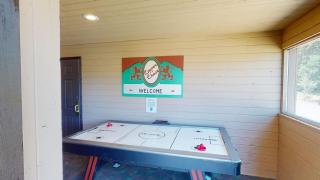 Royal King Suite Pool-Spa Ski-in out Gym, Sauna, Laundry, BBQ - 7