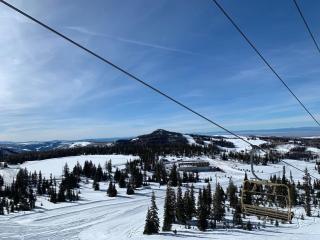 Royal King Suite Pool-Spa Ski-in out Gym, Sauna, Laundry, BBQ - 5