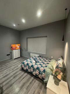 Spacious room - - 0