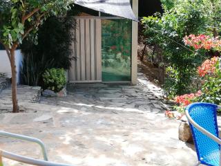 IronHouse Taganga Apartasuite - 9