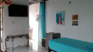 IronHouse Taganga Apartasuite - 1