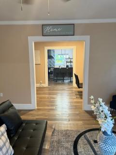 Charming Getaway in Decatur - 6