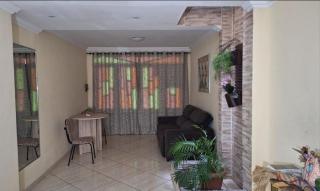 Quarto completo com varanda - 9