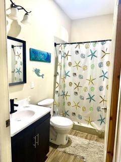 Roatan Cottage - 1