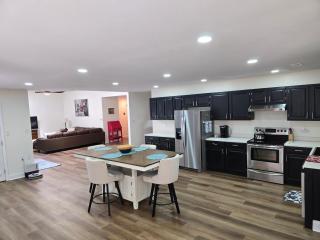 Spacious & Serene 3 bedrooms - 8