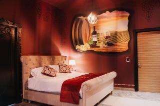Exclusive 1598 - 9