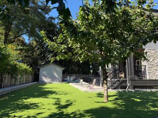 Private two bedroom basement suite Sleeps six people - 2