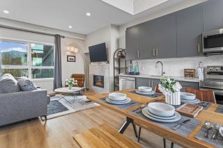 Peak n Plunge Insane MTN View Pool n Hot Tub K201 - 8