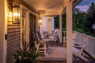 Tranquil Family Retreat - for 10 - 3