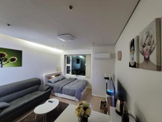 강남 선릉역 도보1분 Full option Sky Lounge 16F - 6