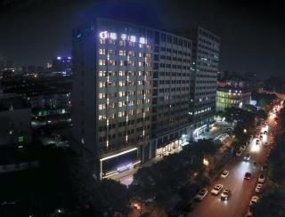 Orange Hotel Wuhan No.1 Middle School Affiliated to South China Normal University University Park Road - Wuhan - 0