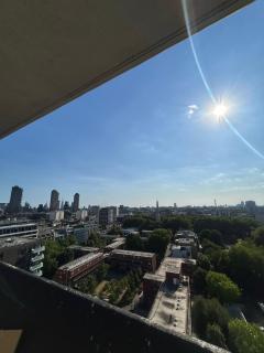 Stylish 1 Bedroom Flat in Old Street - 2