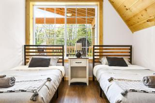 The A-mazing Creekside Escape - 5