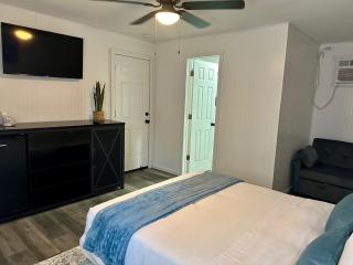 Lake Shafer Resort - 7