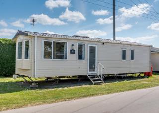 Riverside Caravan Holiday Park - 8