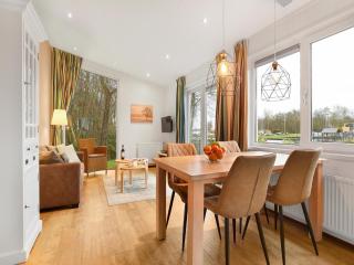 Scenic Holiday Chalet in Drenthe - 9