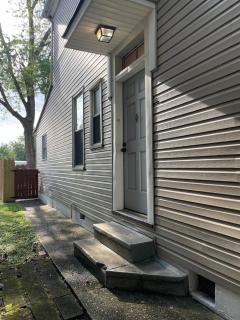 Southern Parkway Retreat Near Downtown Louisville - 3