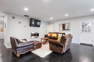 Beautiful Marietta GA 3 Bedroom 2 and a half Bath - 1