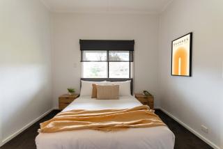 Spacious Kerang Retreat - Stylish & Cosy - 7