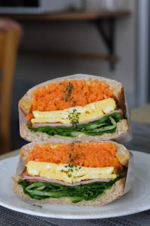 Blue Island Guesthouse - 9