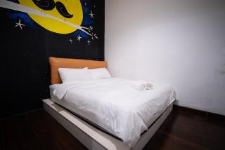 Moustachz Hauze , Georgetown - 8