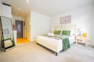 Central Auckland Studio Near Universities - 8