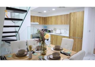 Meadow 3BR Family Oasis with Pool - Minutes from Ferrari World & Yas Waterworld - 3