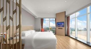 Grand Nest Hotel (Tang Jia Wan Beach) - 4