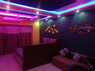 Apartment with Swimming Pool Near Kolkata Airport, Xanadu - 829 - 5