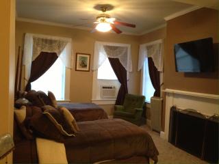 The Tunnicliff Inn - Cooperstown - 1