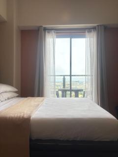 Condo with Balcony - MIGAs Haven at Sunvida Tower - 0