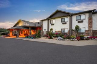 Super 8 by Wyndham Eveleth - 2