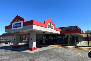 Travelodge by Wyndham Lumberton - 6