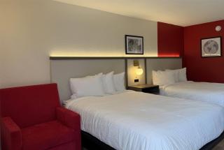 Travelodge by Wyndham Lumberton - 1