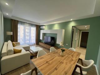 Cosmopolis Family Apartment - Pools & Gym - 0