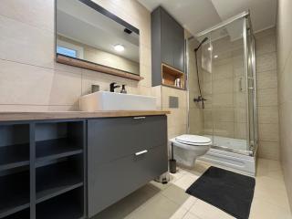 Cosmopolis Family Apartment - Pools & Gym - 1
