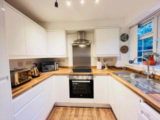 BlueCrest - Stylish 3 Bedroom, Sleeps 6 - 3