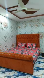 Lakshmi Hotel Lahore - 4